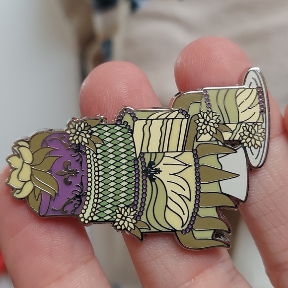 2022 Disney Custom Cake Creations Mystery Pin Tiana The Princess and the Frog - Picture 1 of 2